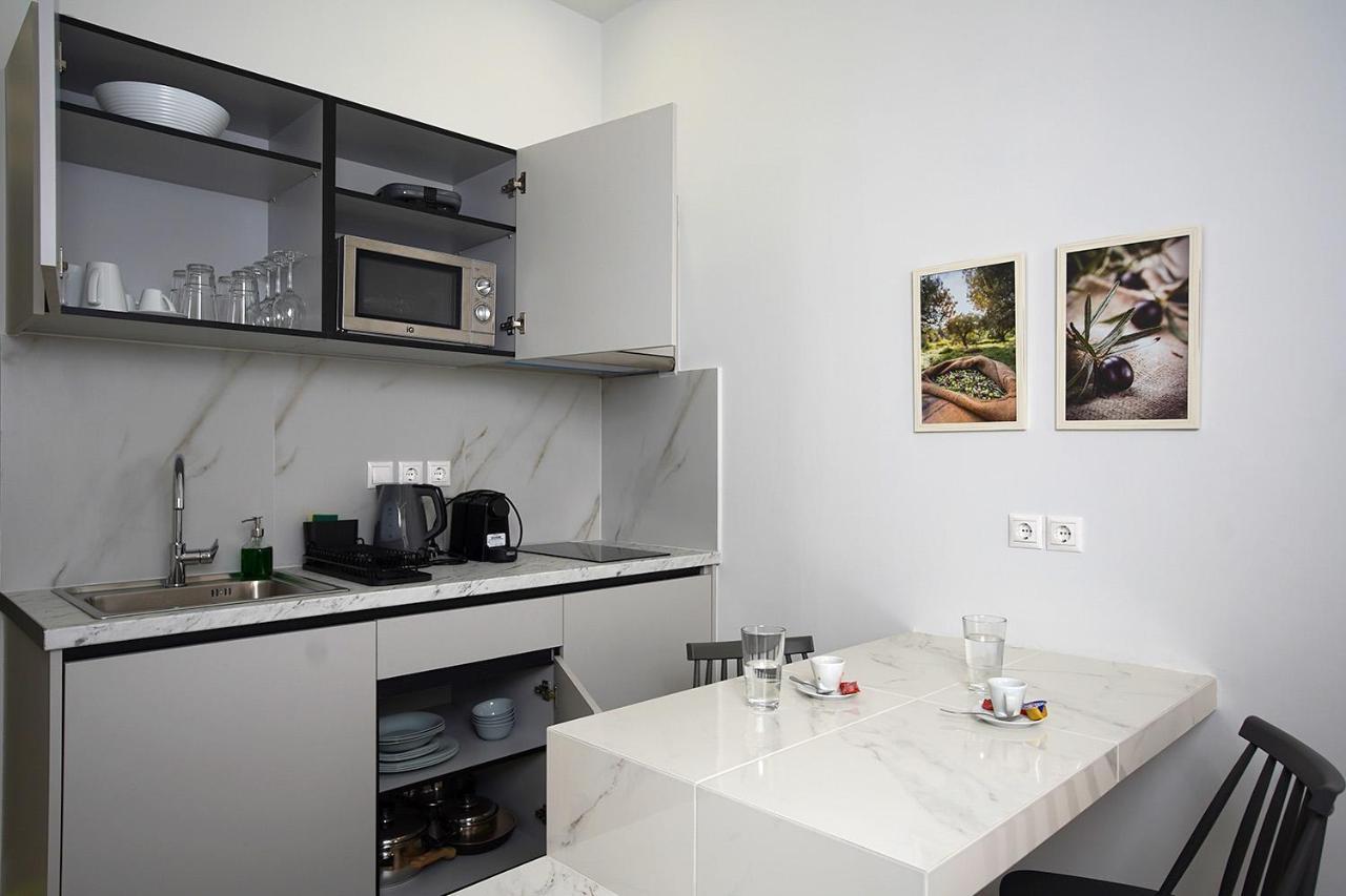 Tip - Top Suites Aten Exteriör bild
